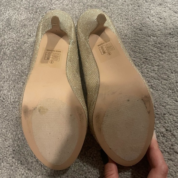 Size 8 sparkle tan heels - Picture 4 of 5